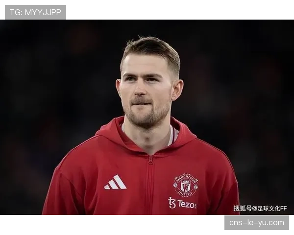 曼联后防线遭遇伤病潮,德利赫特与马奎尔双双缺阵